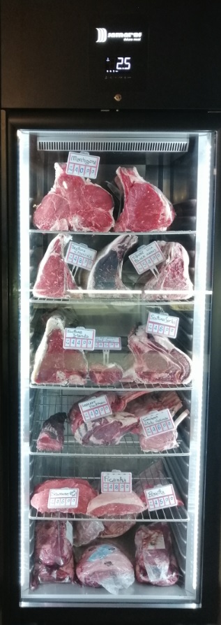 Deluxe Meat 700 PV Black met vlees 4.jpg